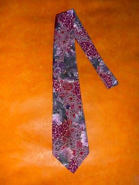 Stanley Blacker Burgundy Floral Narrow Tie - Pattern